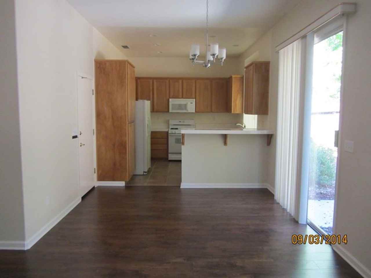 858 Laurel Dr - Photo 5 of 21