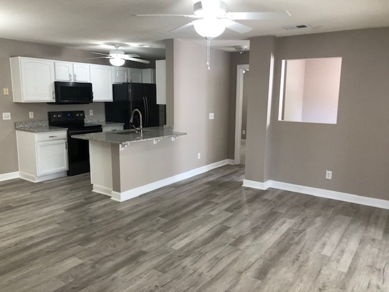 4384 Daphne Ln - Photo 5 of 50