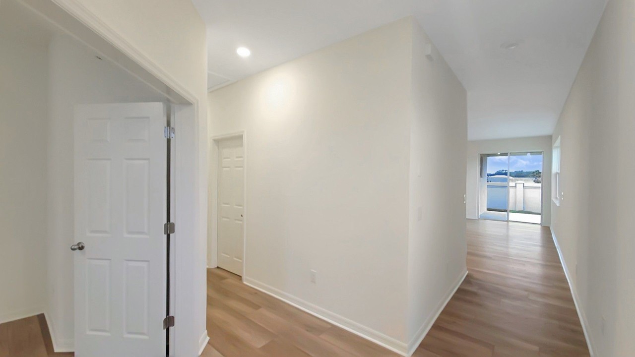 2896 89th Street Cir E - Photo 3 of 19