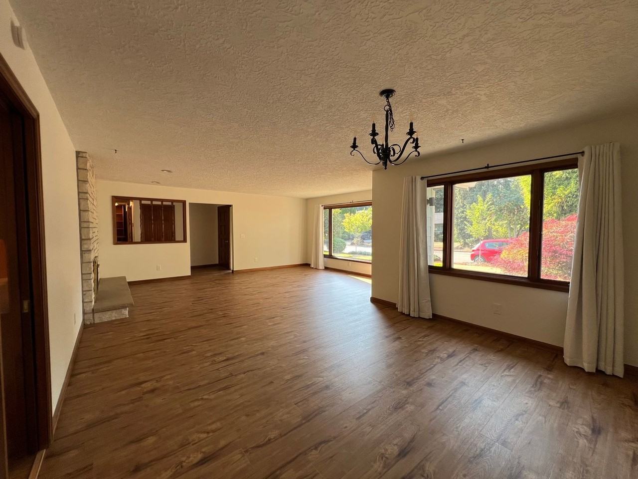 5005 Eureka Way - Photo 7 of 38