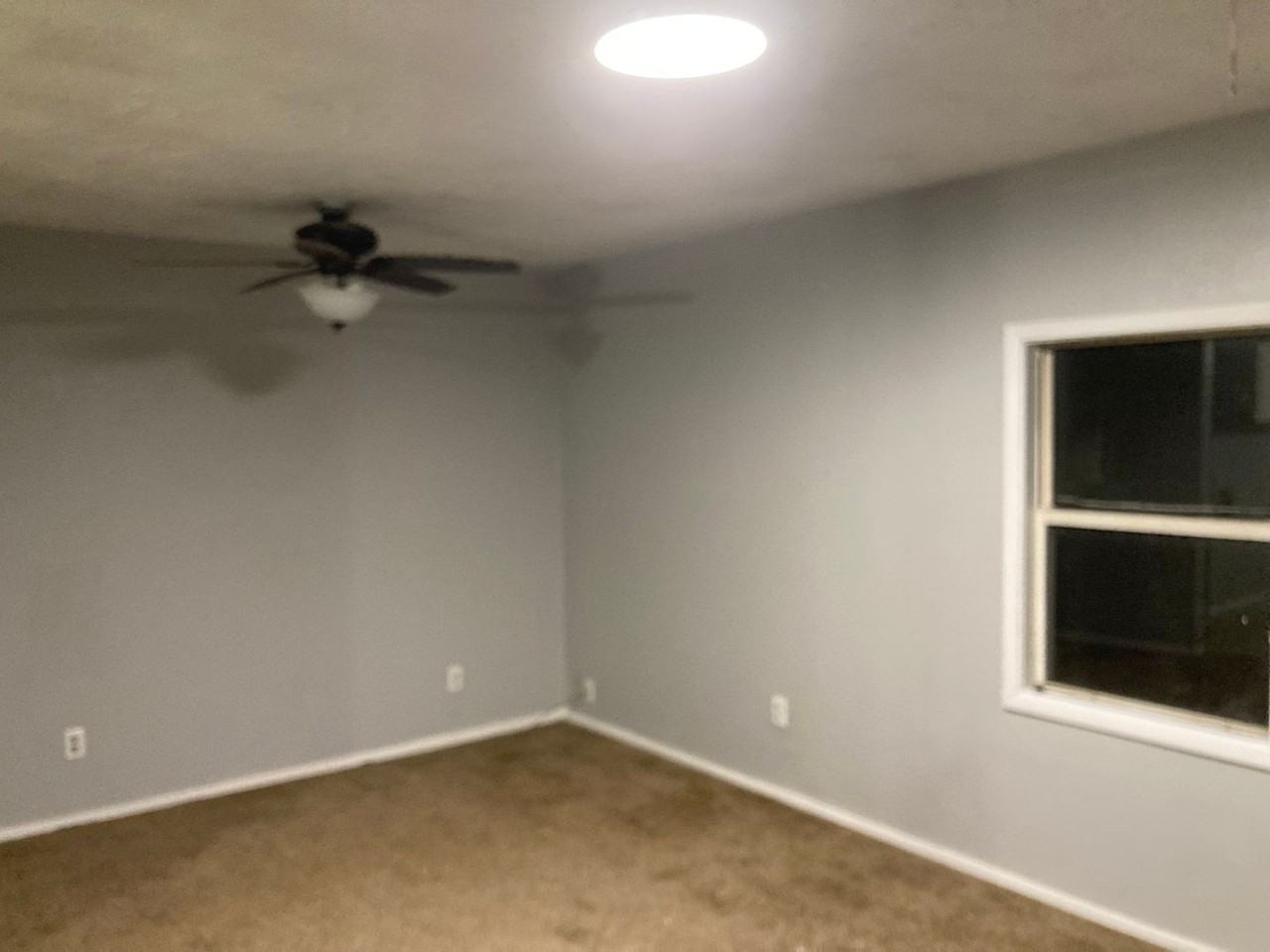 1200 S Morse Ave - Photo 2 of 8