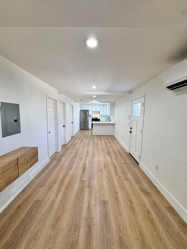 3781 Green Ave #5 - Photo 3 of 25