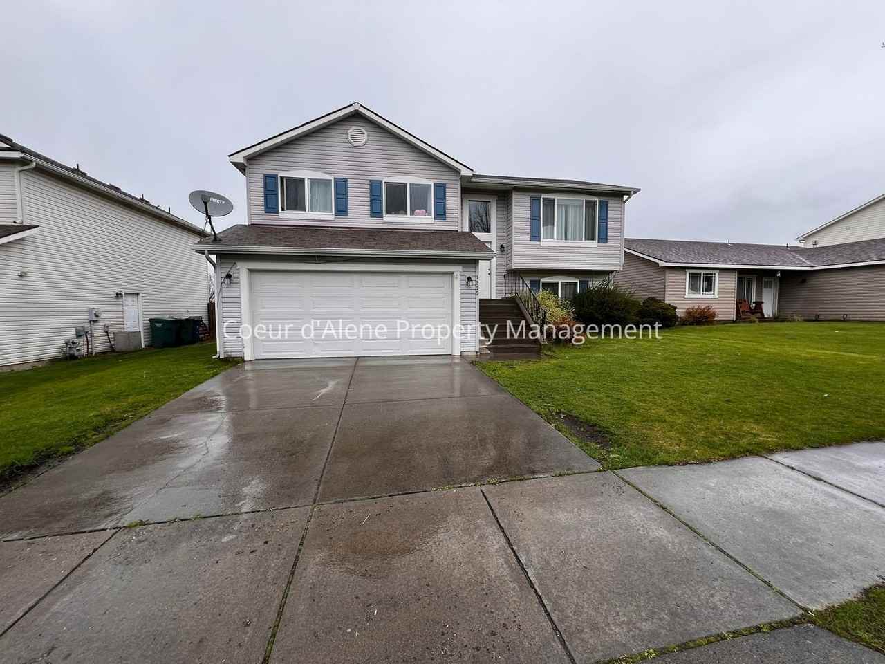 1235 W Deschutes Ave - Photo 2 of 2