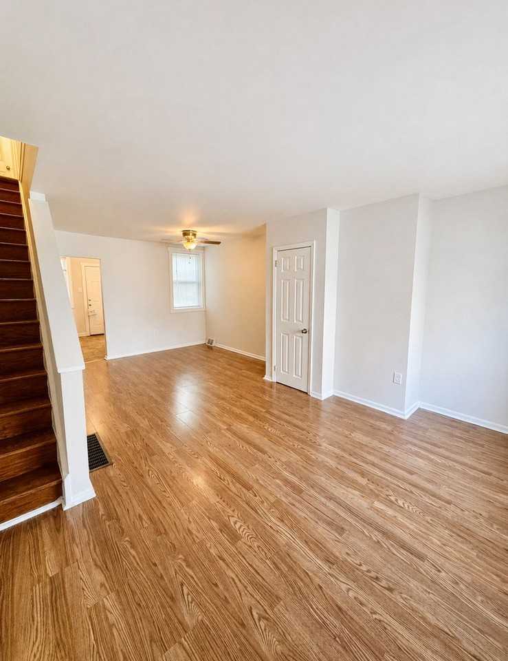 3130 Hartville St - Photo 2 of 24
