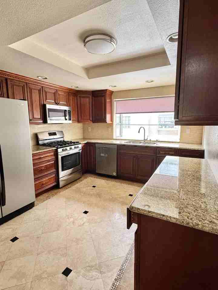 2300 Maple Ave #190 - Photo 7 of 30