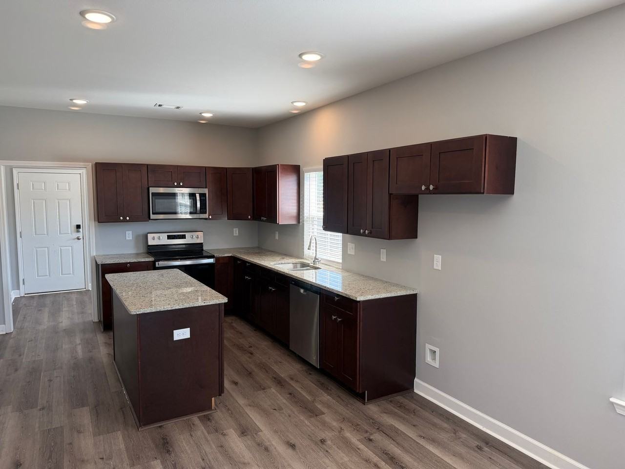 55 Wolfsbridge Loop - Photo 3 of 15