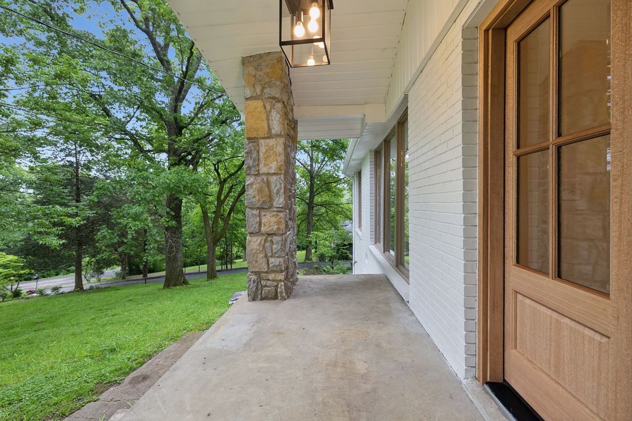 909 Plateau Pkwy - Photo 3 of 24