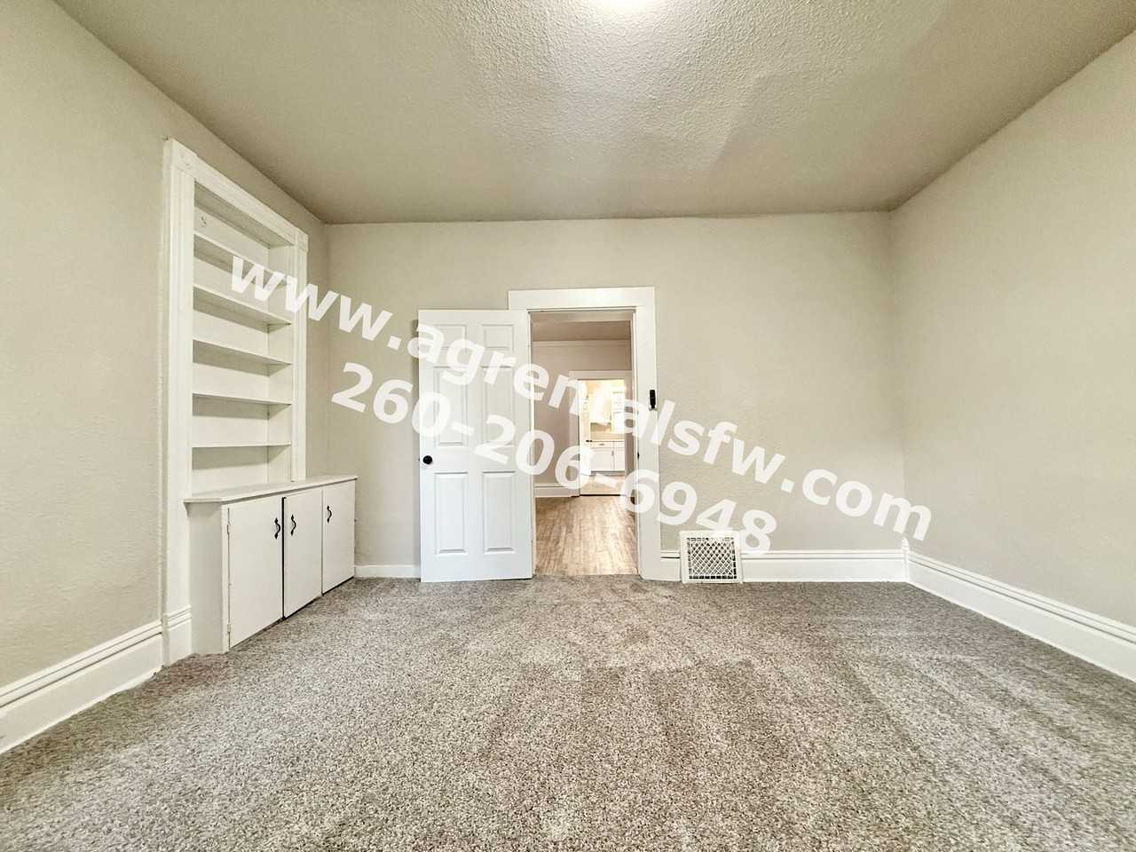 432 W Butler St - Photo 2 of 15