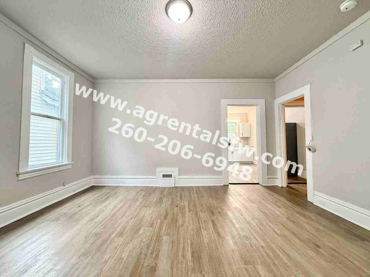 432 W Butler St - Photo 4 of 15