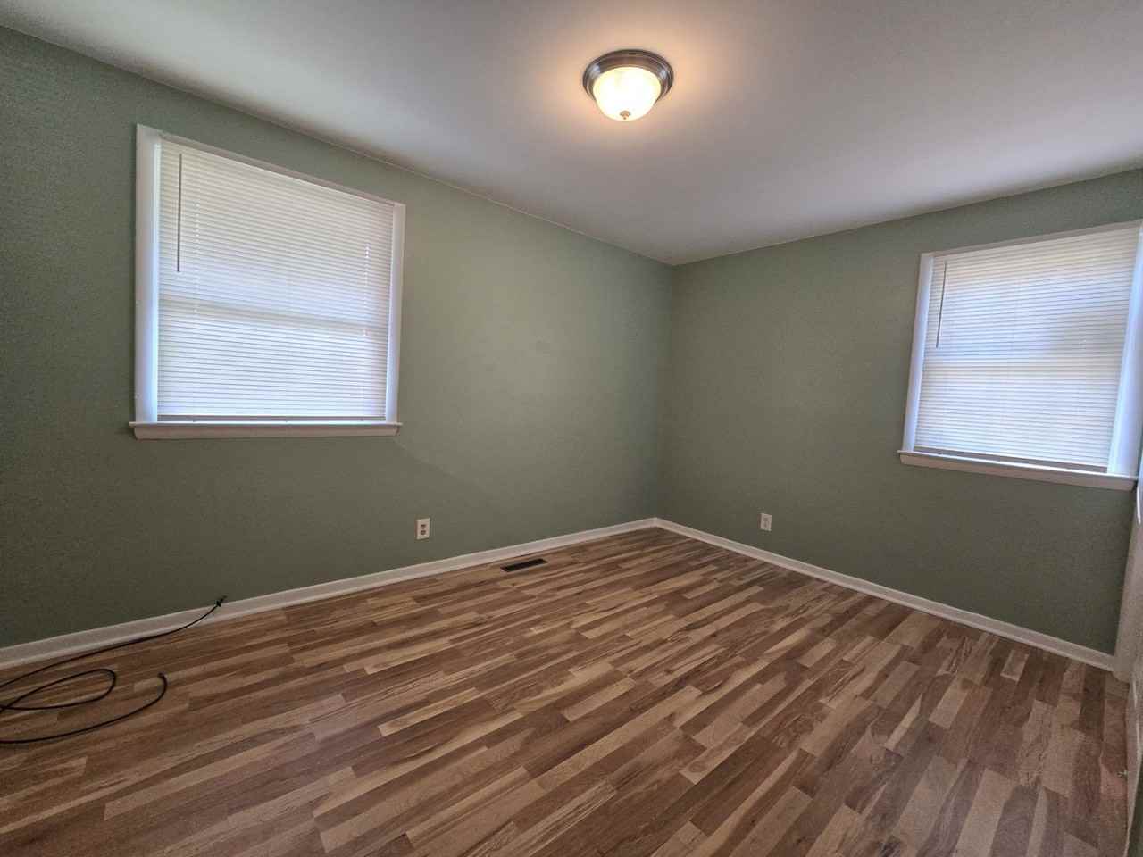 700 Bluford St - Photo 2 of 13