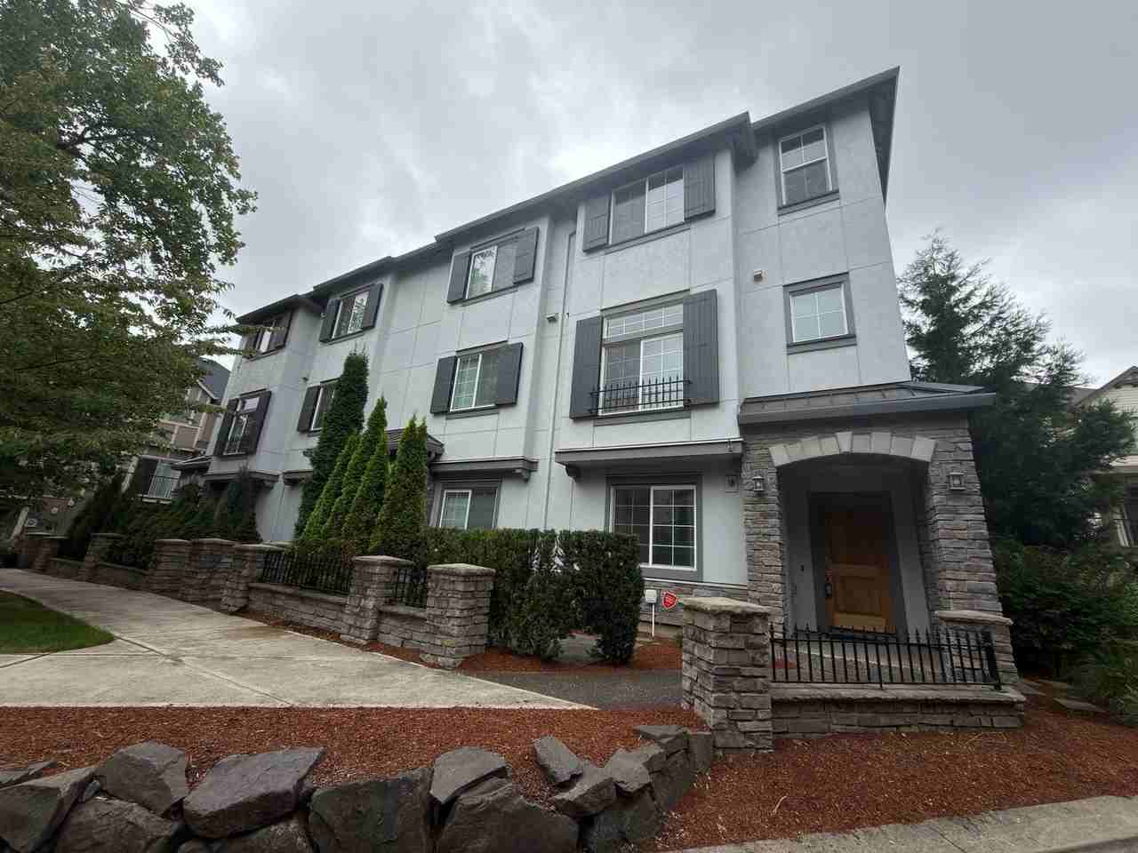 28521 Sw Orleans Ave - Photo 2 of 37