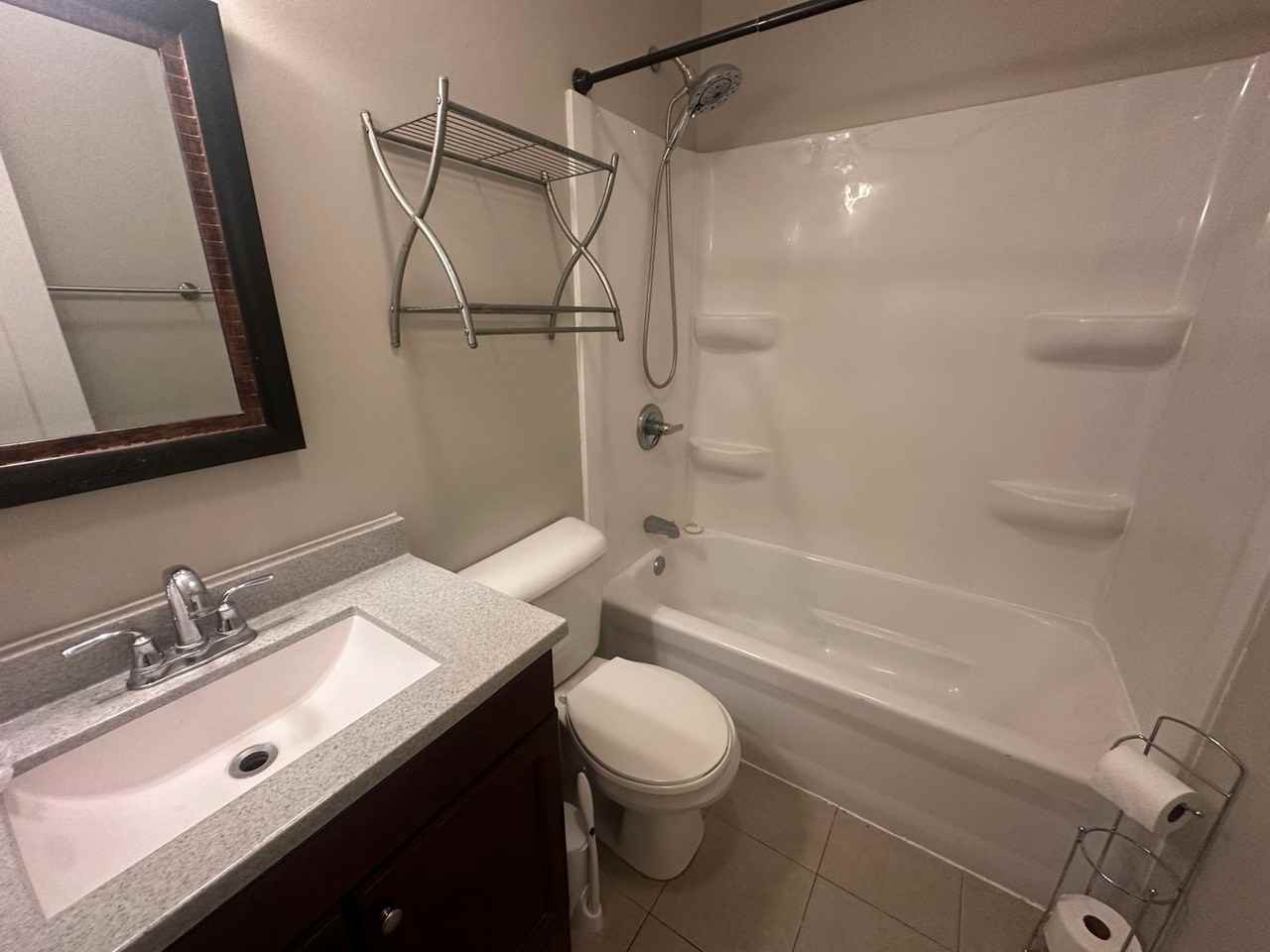 1821 Sw Moundview Dr - Photo 5 of 9