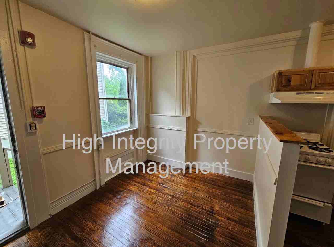 308 W Seneca Street - Photo 2 of 9