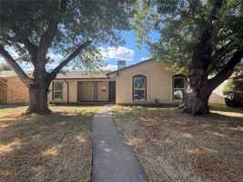 featured image of 4033 Morgan Dr