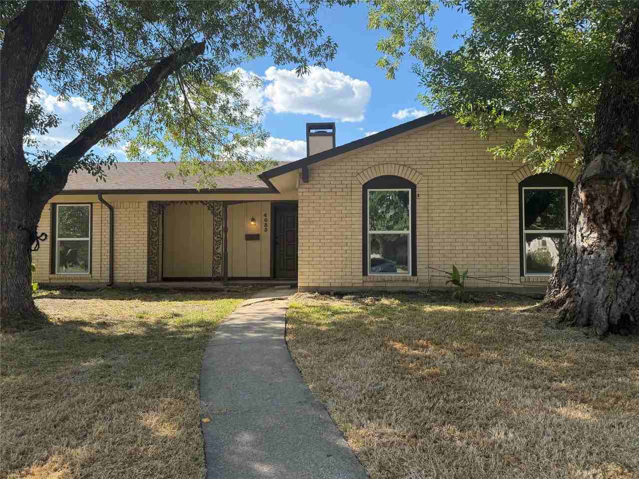 4033 Morgan Dr - Photo 2 of 20