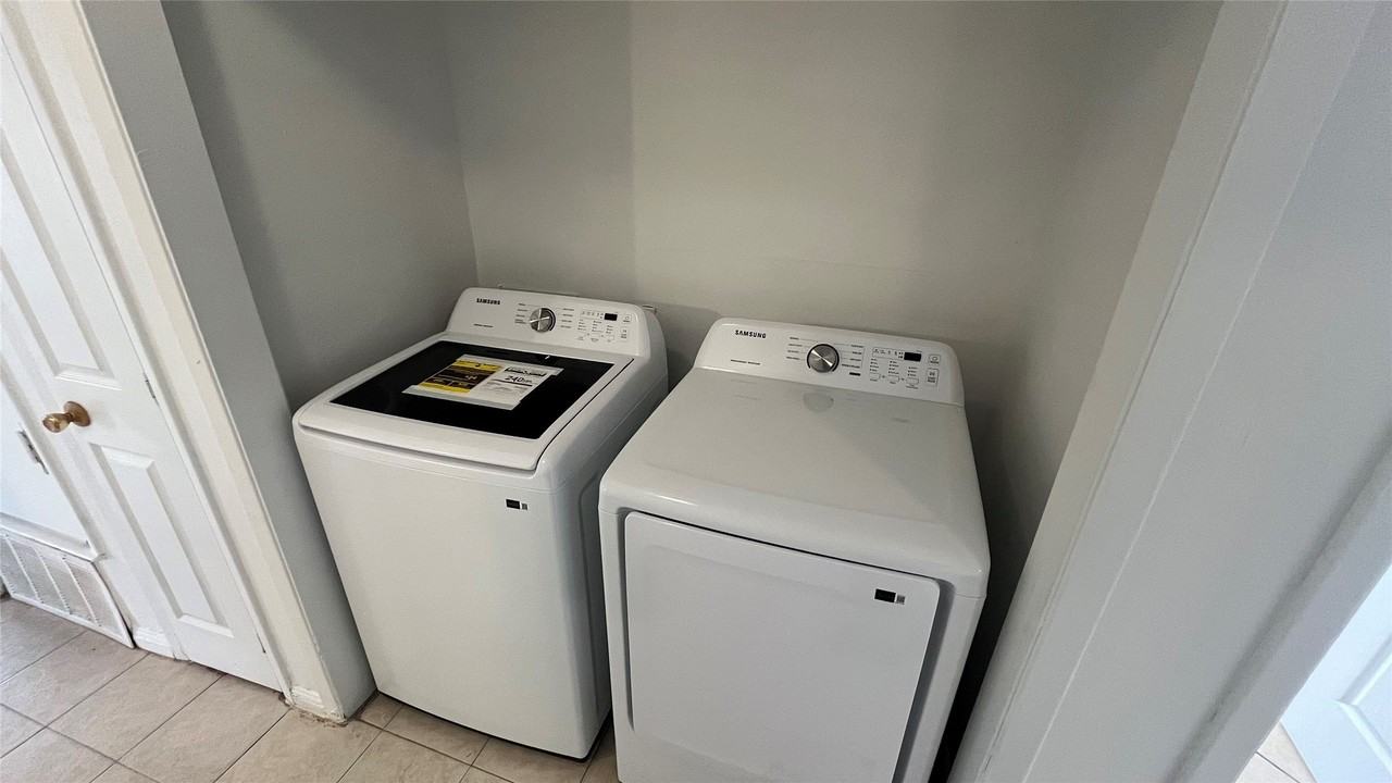 9515 Aberdeen Way #A - Photo 3 of 17