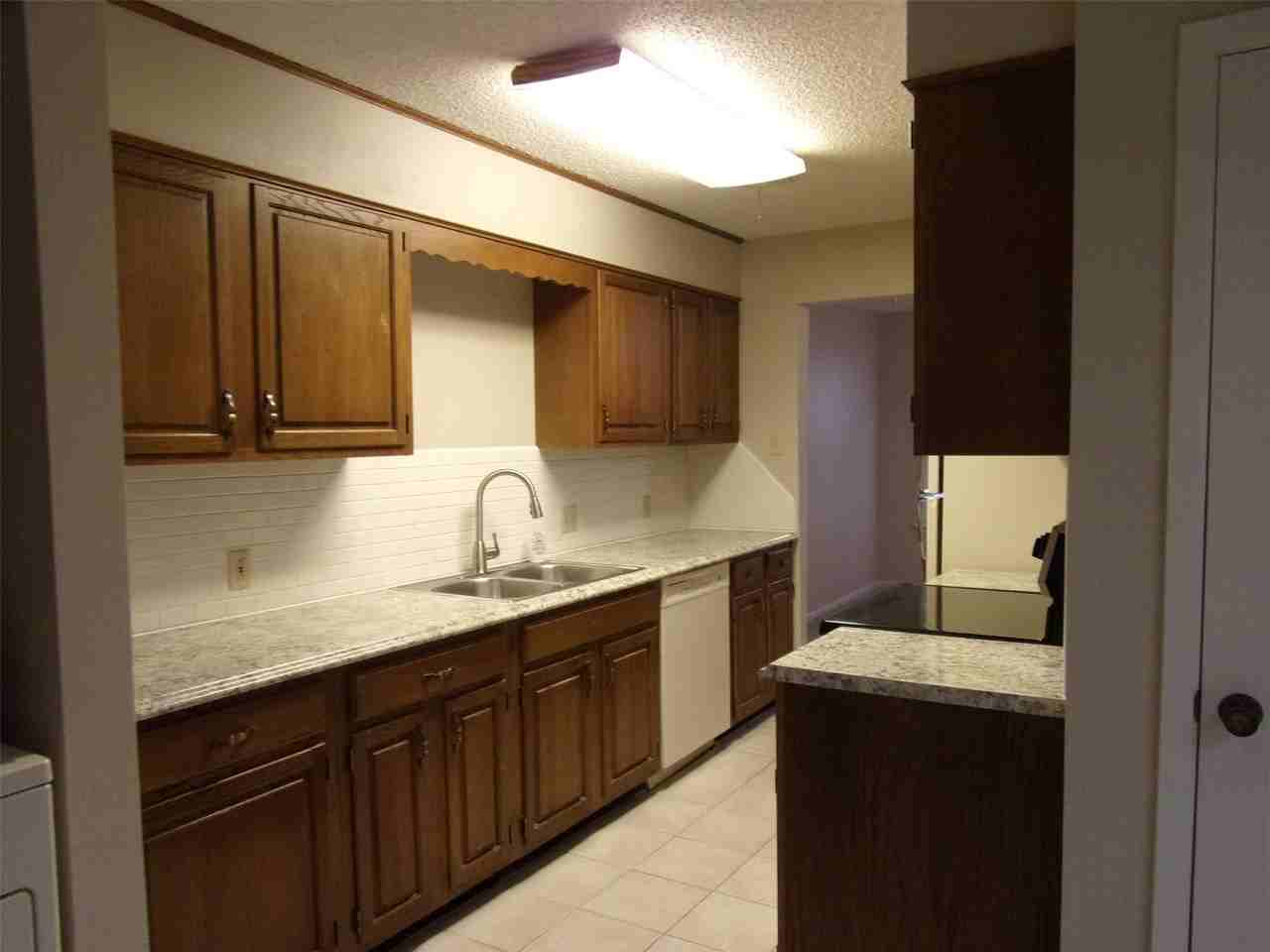 22 Crossroads Dr - Photo 6 of 14