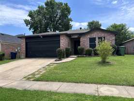 1438 Eastview Dr - Photo 1 of 1