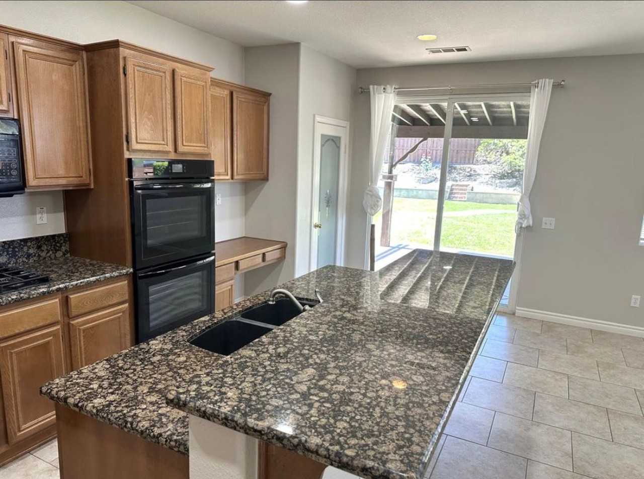 29121 Shadow Hills St - Photo 5 of 19