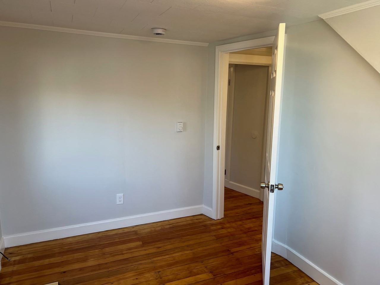41 Elm St - Photo 7 of 12