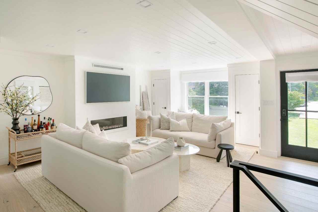 42 Knoll Rd - Photo 5 of 27