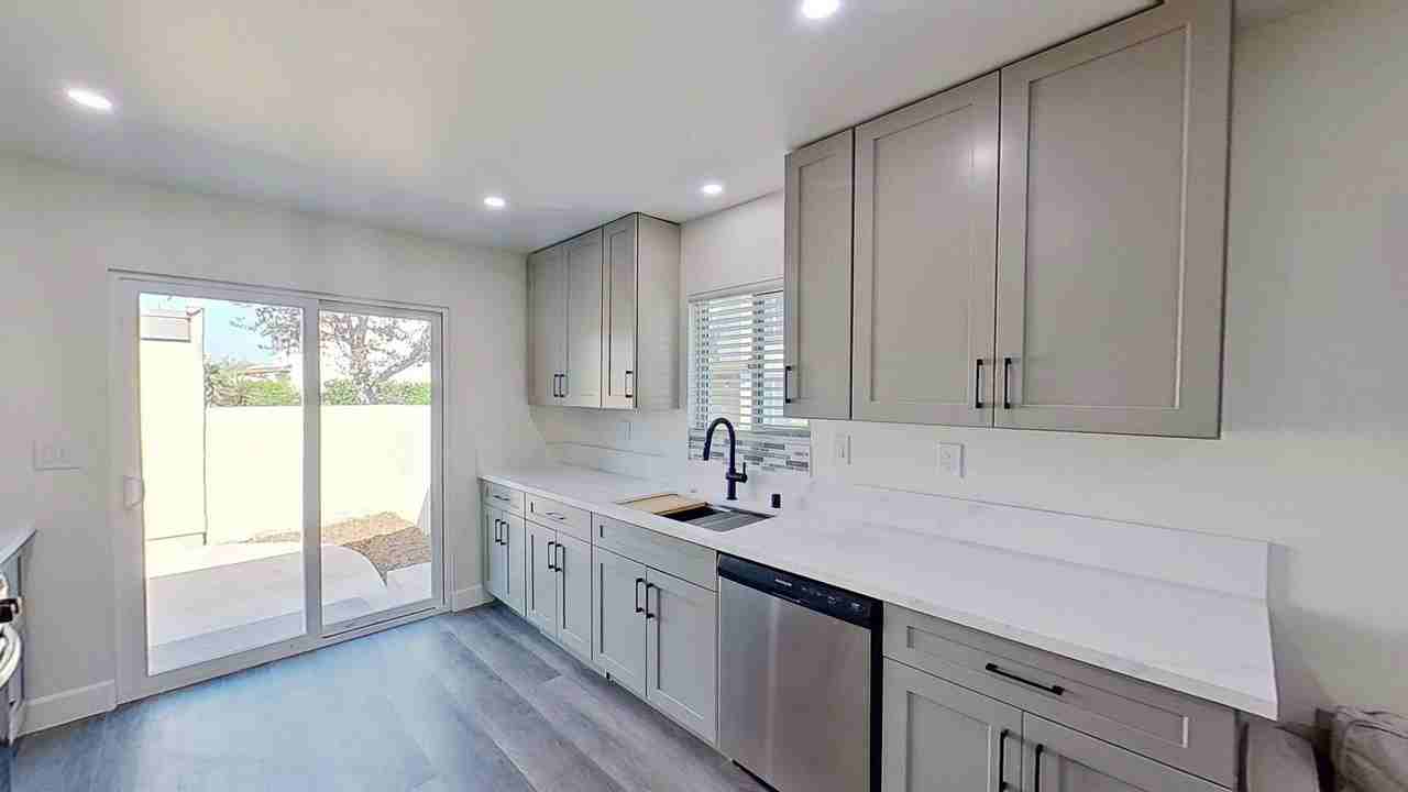 8592 Cornwall Cir - Photo 7 of 23