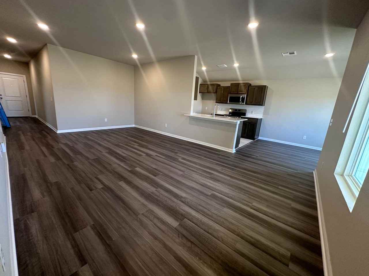 3713 Se 81st St - Photo 2 of 14