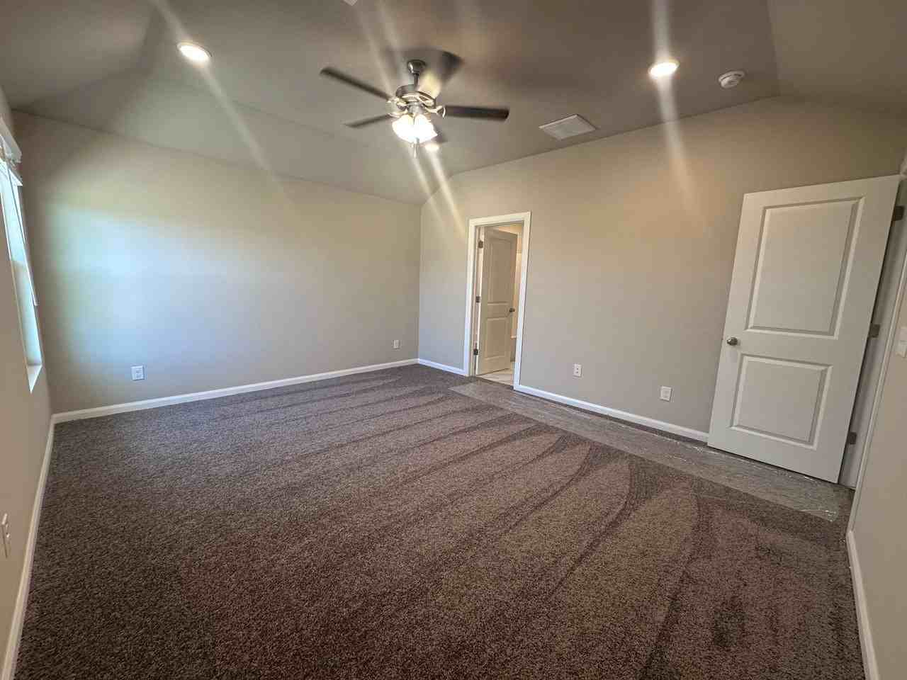 3713 Se 81st St - Photo 7 of 14
