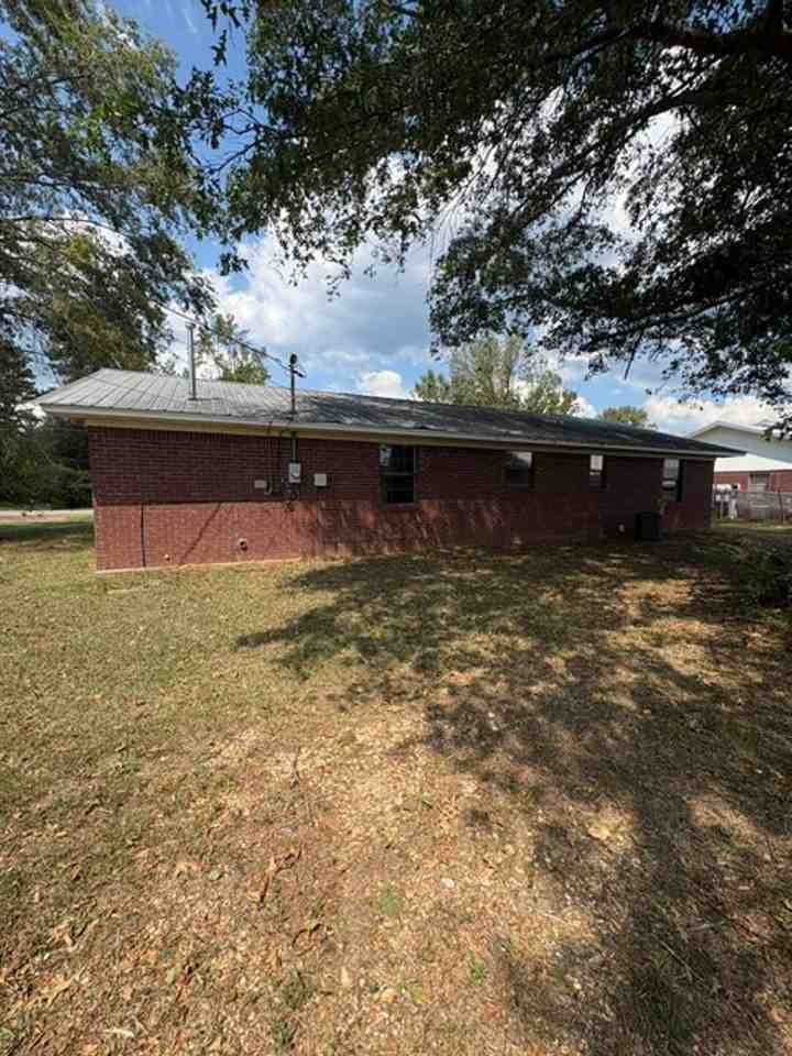 40 Yarber St - Photo 2 of 24