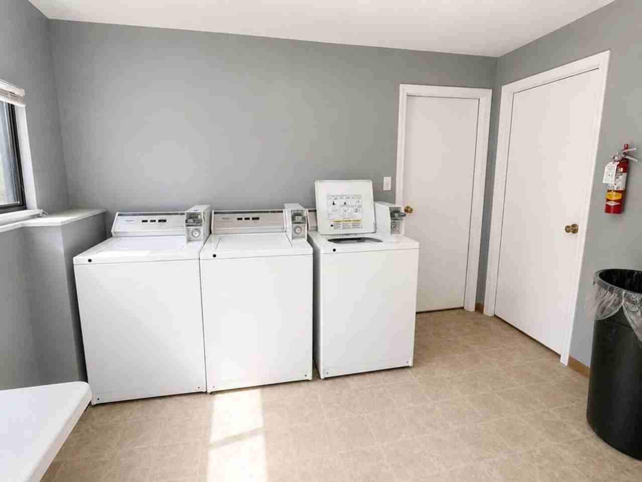 405 Clayton Dr #35 - Photo 6 of 9