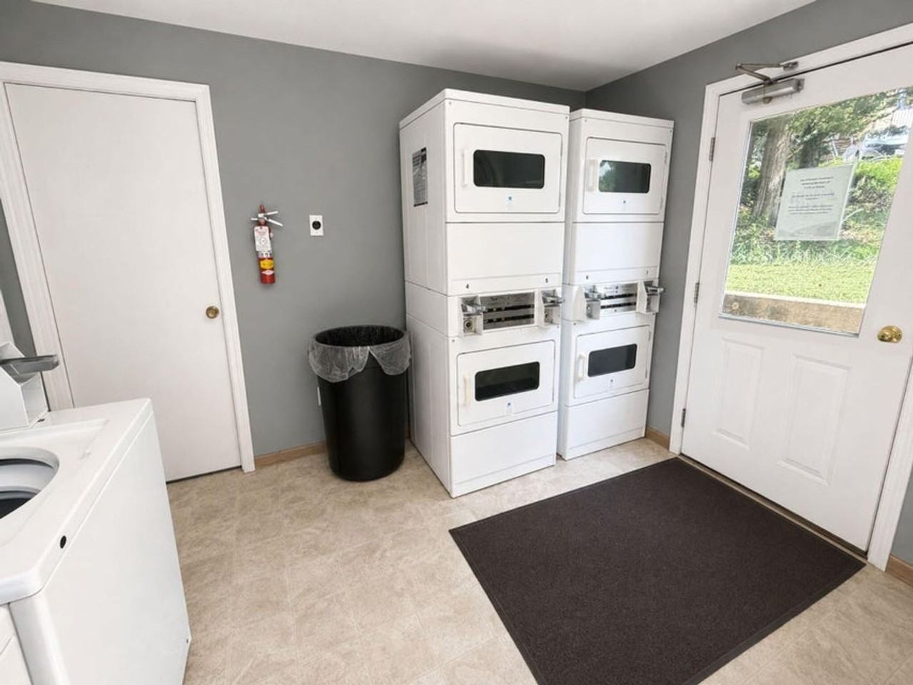 405 Clayton Dr #35 - Photo 7 of 9