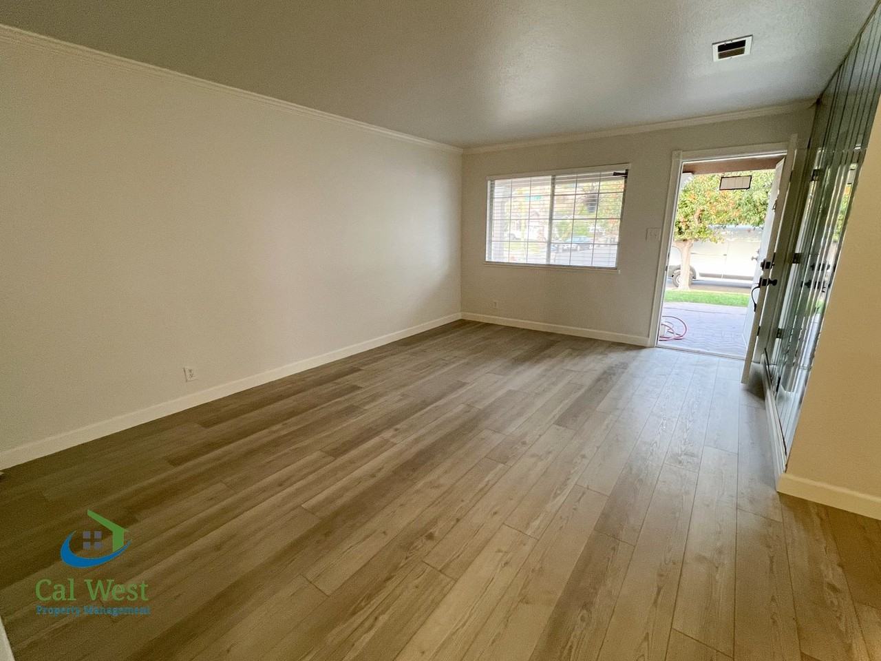 4484 Lullaby Ln - Photo 4 of 21