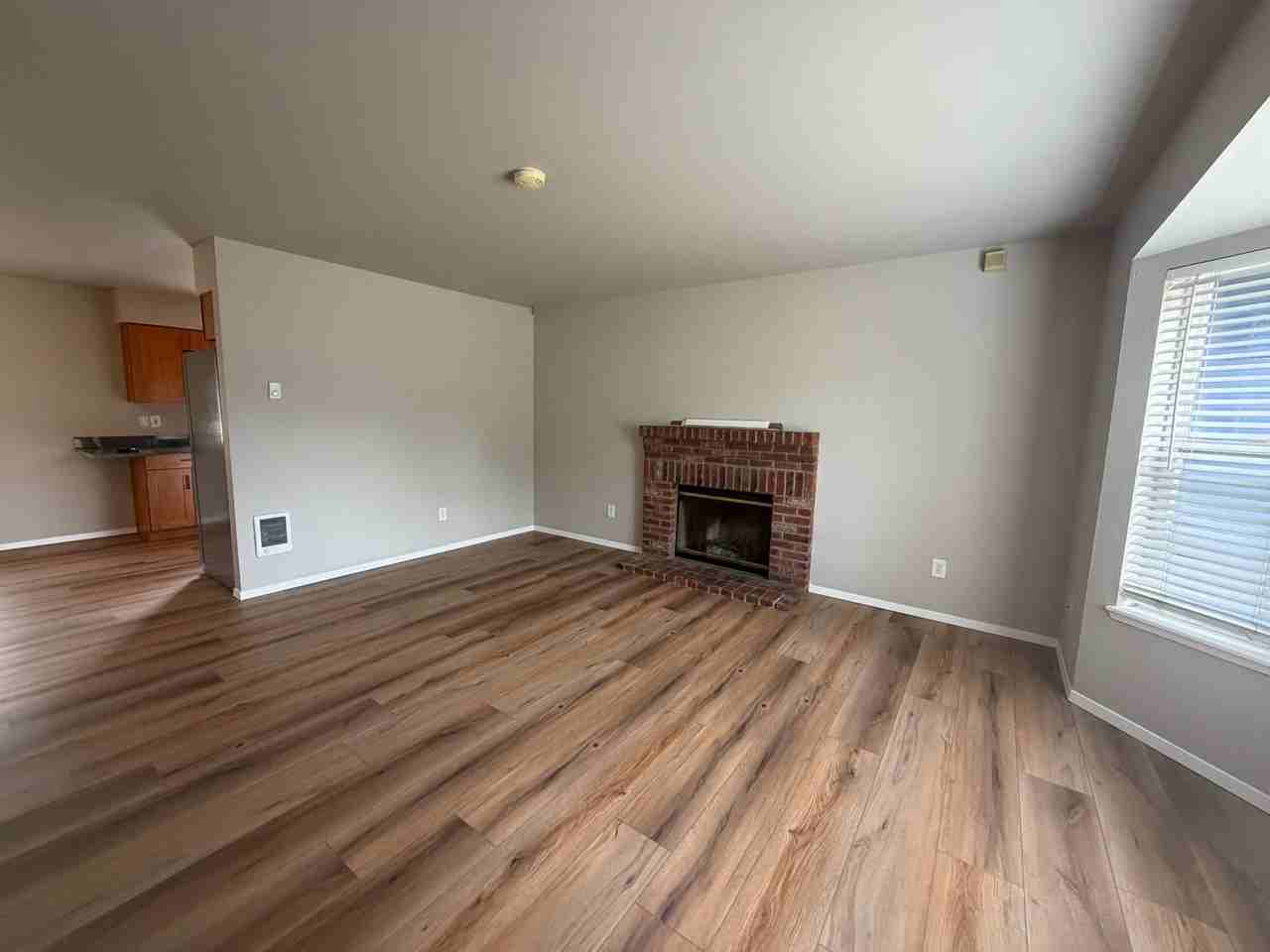214 Washington Blvd - Photo 2 of 18