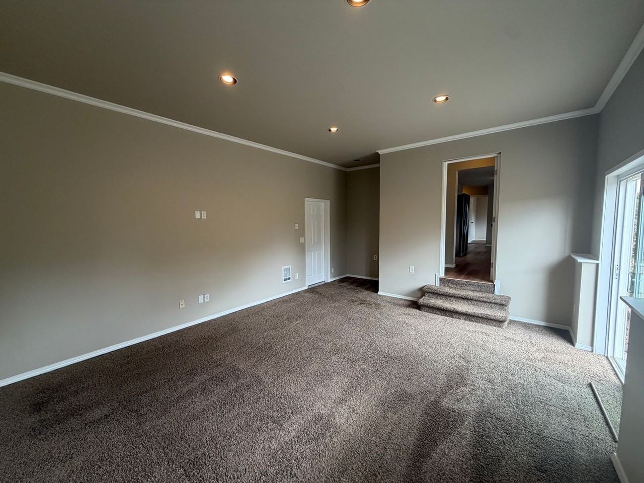 214 Washington Blvd - Photo 7 of 18