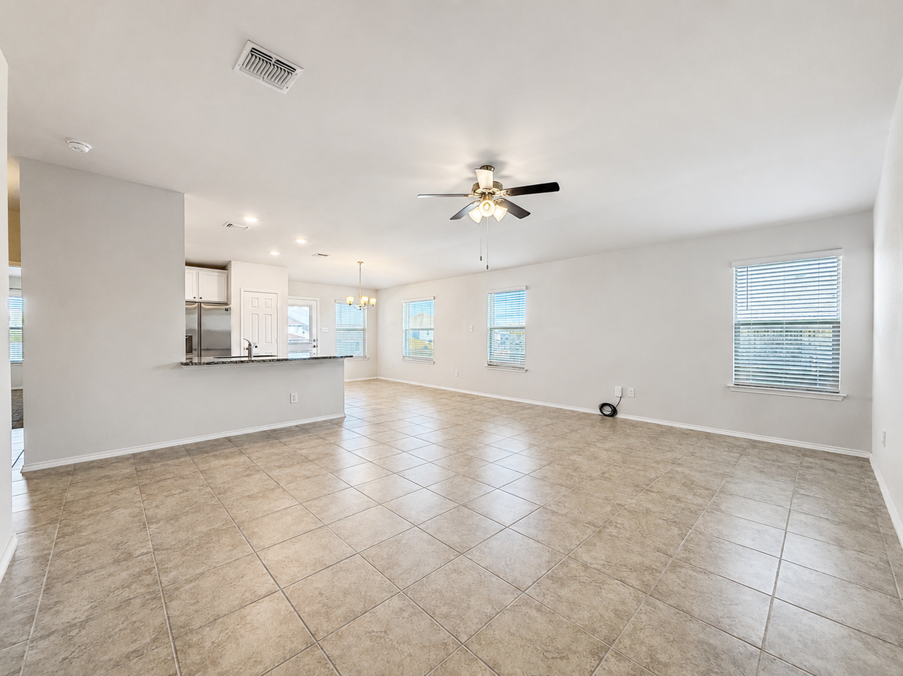 2530 Cortona St - Photo 2 of 16