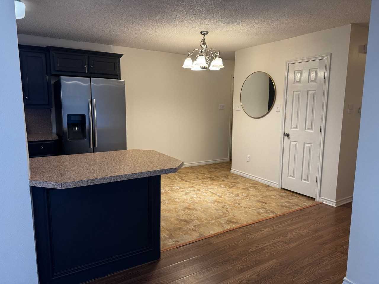 2437 E 30th St - Photo 5 of 21