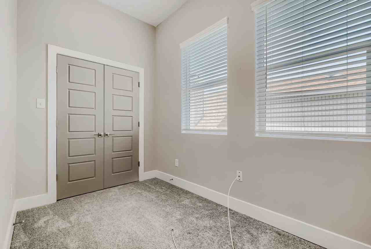 4303 Moss Ct - Photo 7 of 25