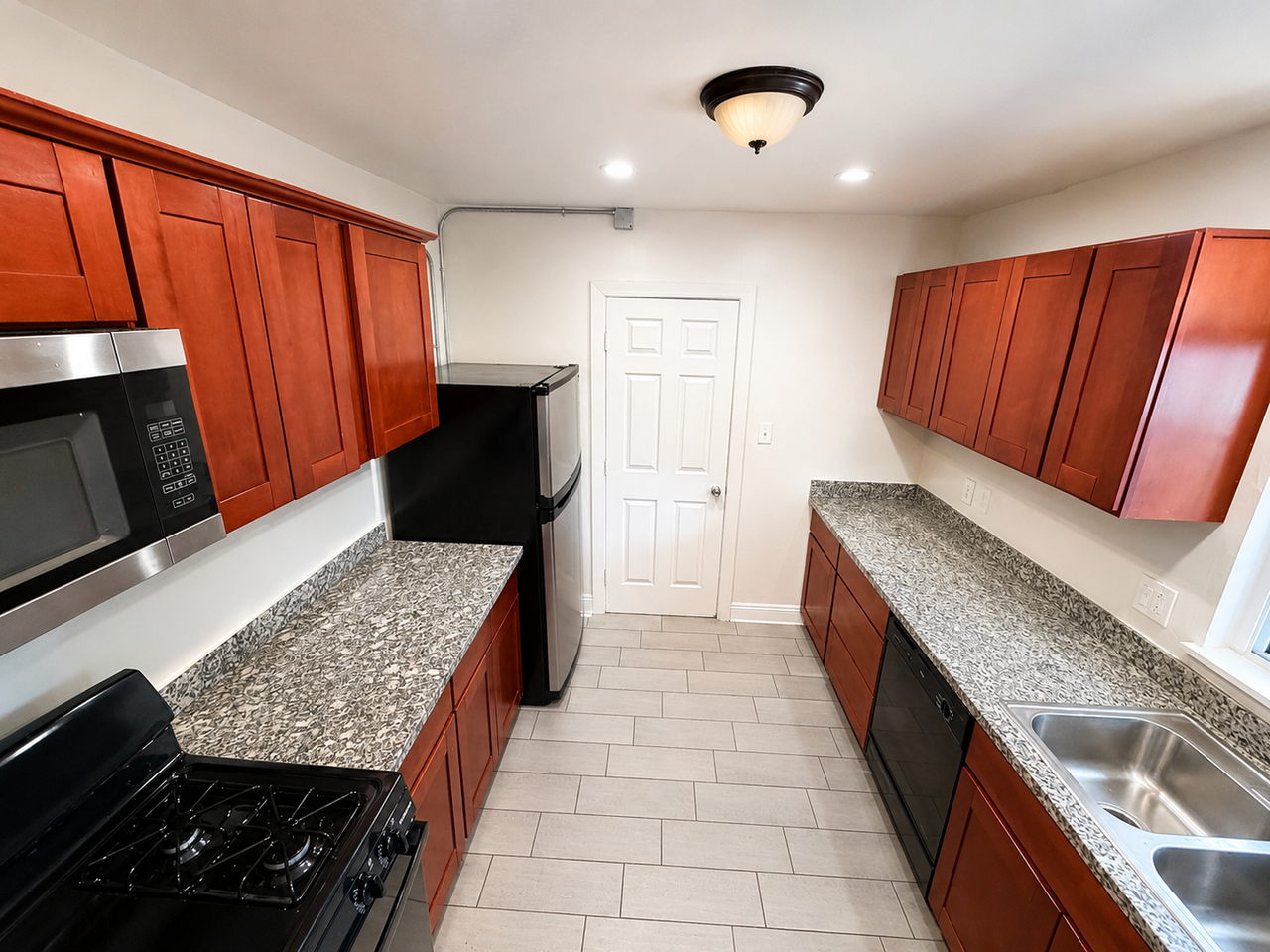 540 El Camino Ave - Photo 6 of 22
