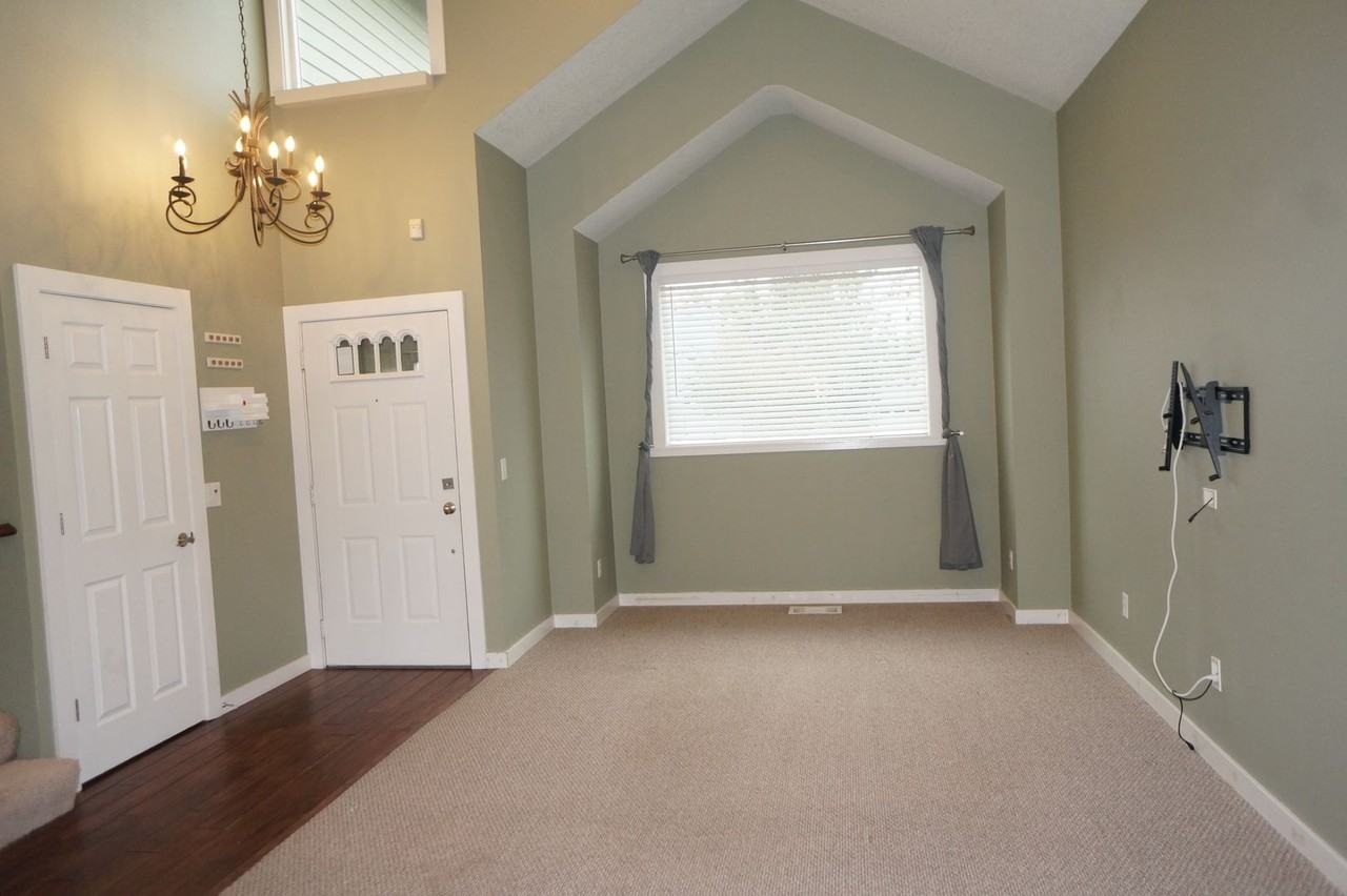 10602 Sw Windsor Pl - Photo 3 of 39