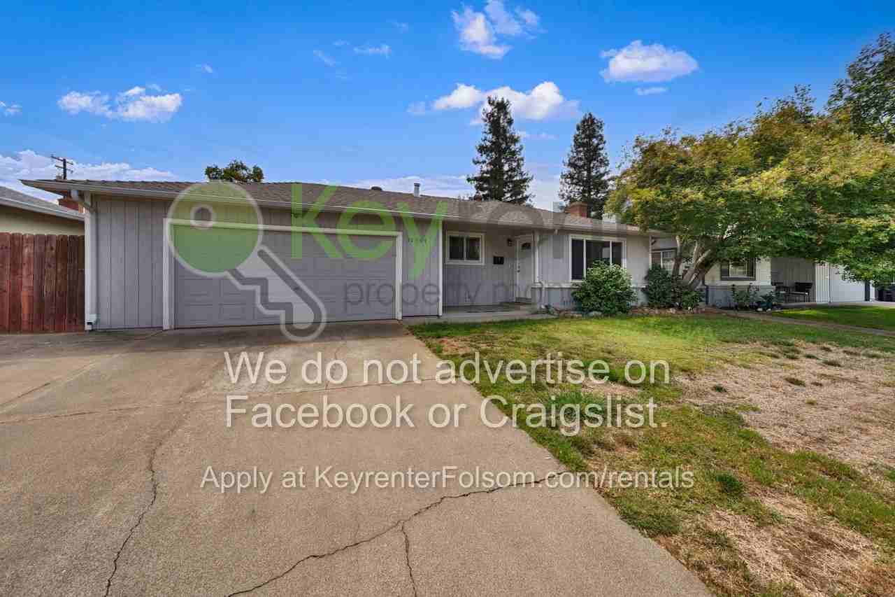 10364 Newton Way - Photo 6 of 28