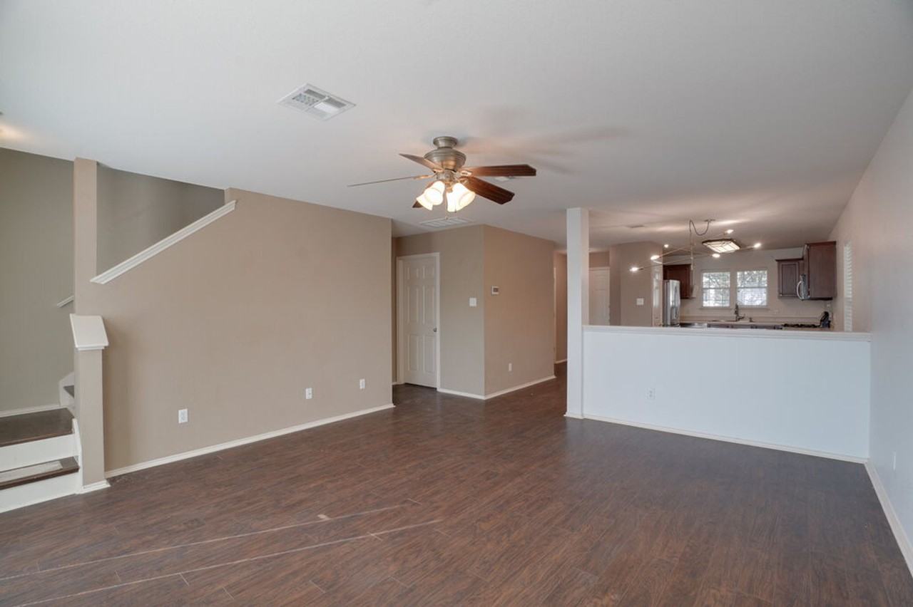 1512 Davis Mountain Loop - Photo 7 of 20