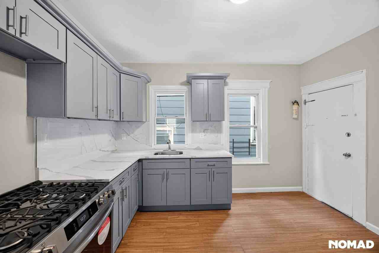 155 N 16th St