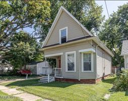 featured image of 321 Hiett Ave