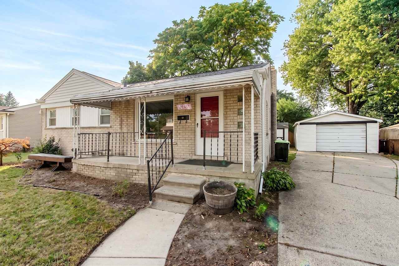 28327 Edward Ave - Photo 2 of 21