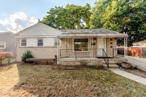 featured image of 28327 Edward Ave