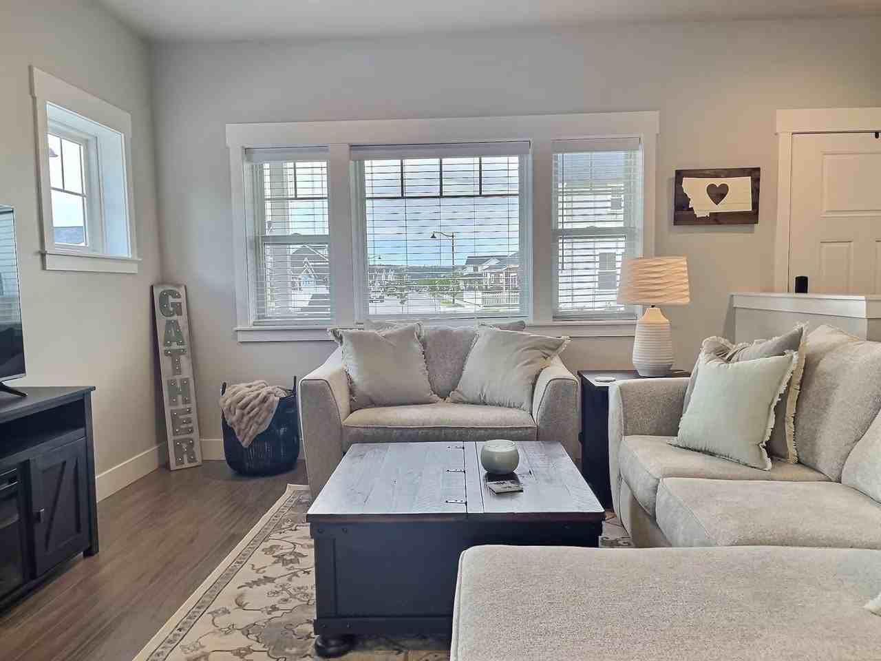 1744 Walter Creek Blvd - Photo 3 of 30