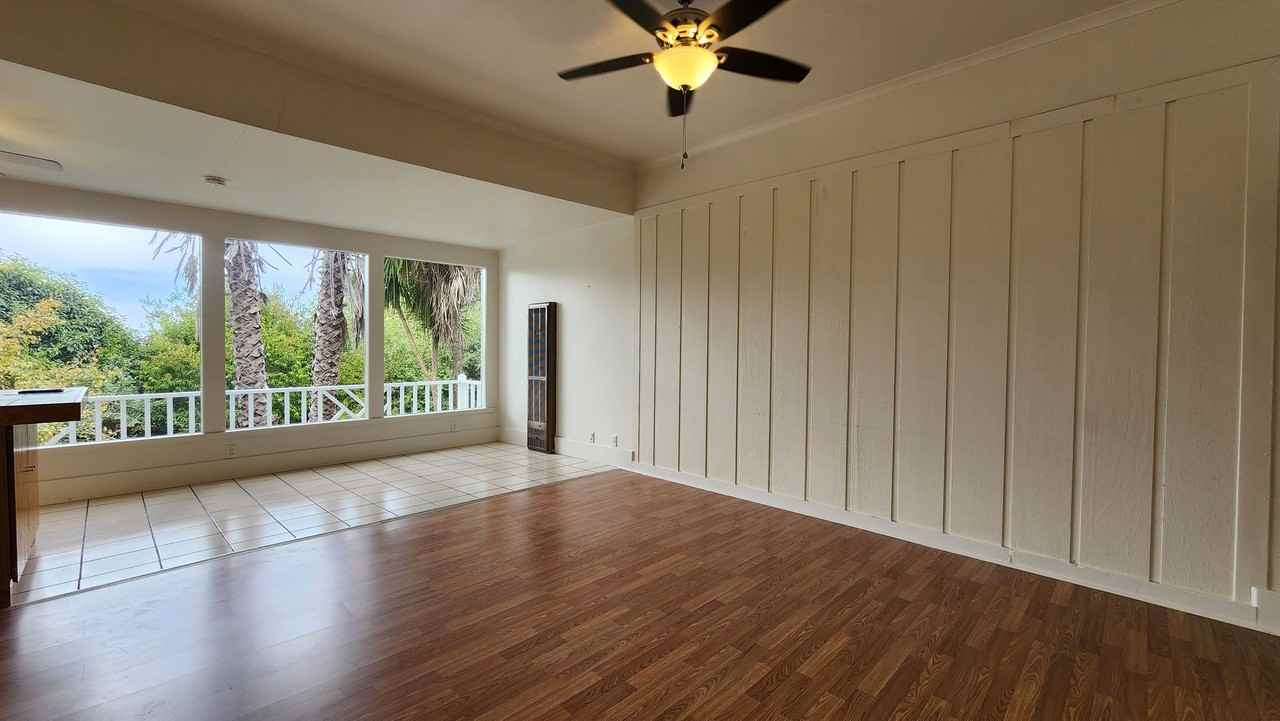 401 Vine Ave - Photo 3 of 19