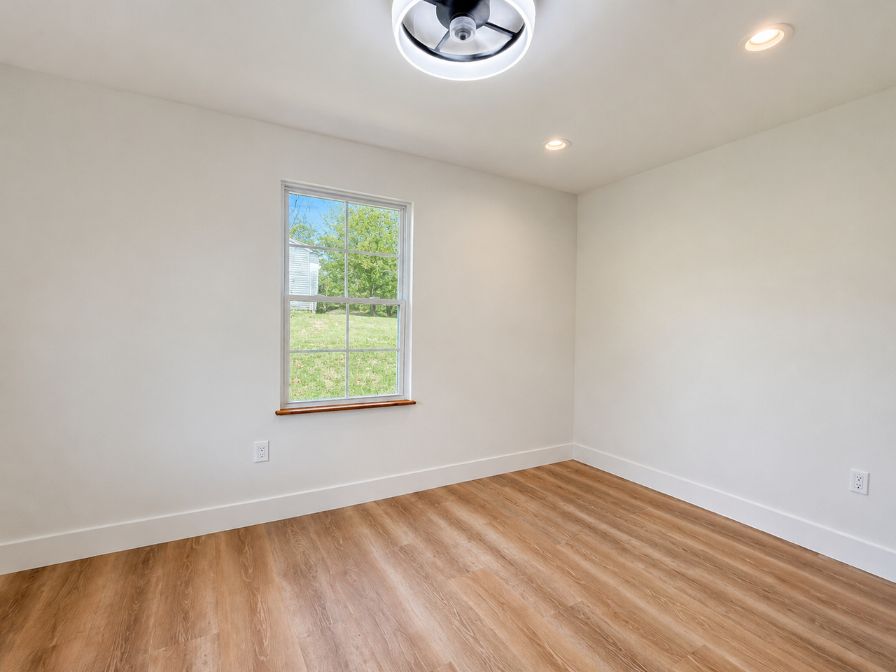 680 Fralin Aly - Photo 5 of 8