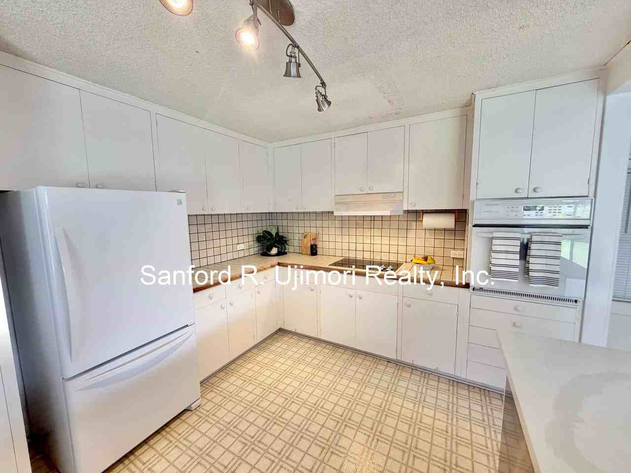 4722 Likini St - Photo 4 of 22