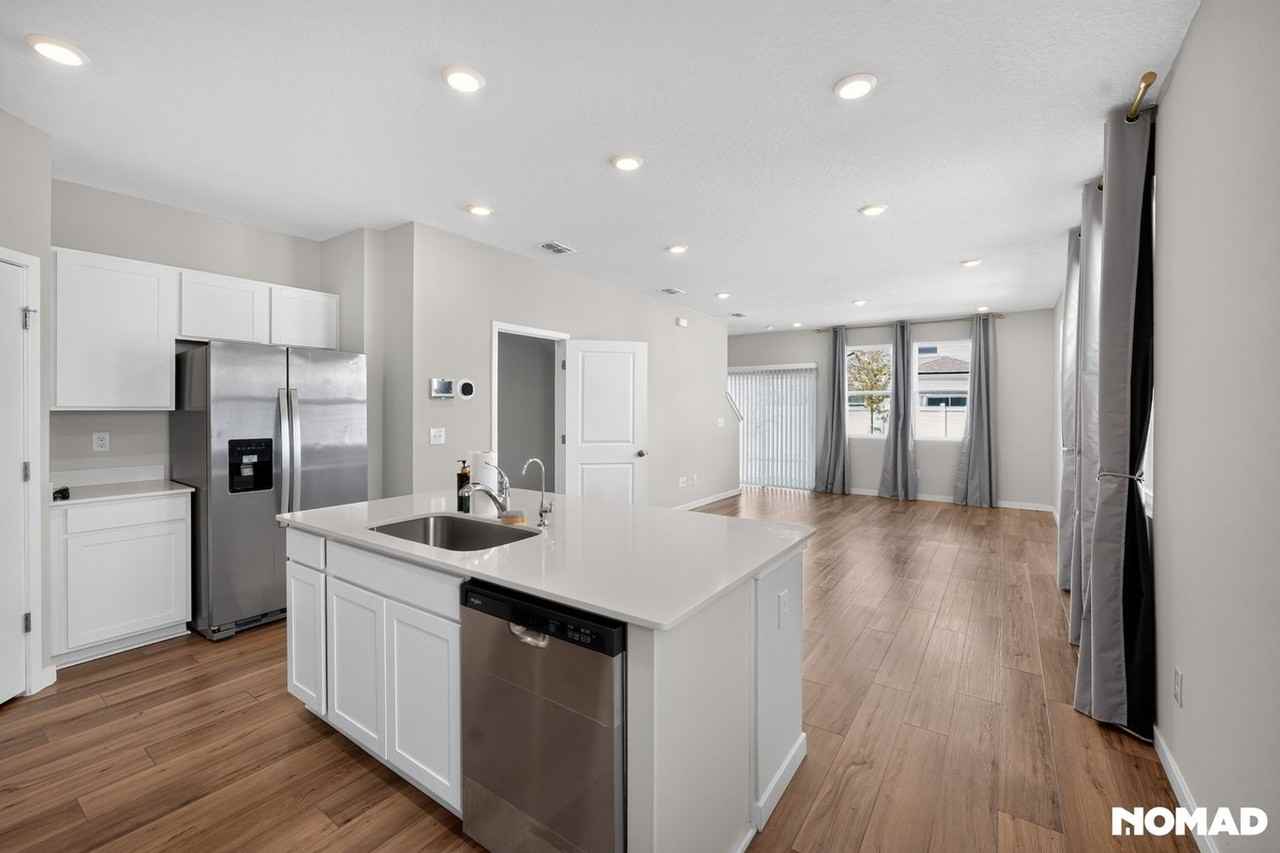 14499 Macadamia Ln - Photo 5 of 25